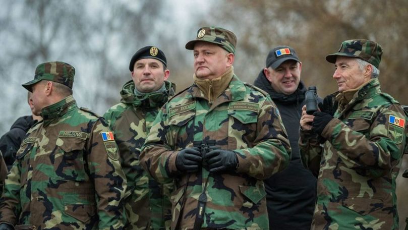 Dodon își ia la parada de la Moscova un contingent al Armatei Naționale