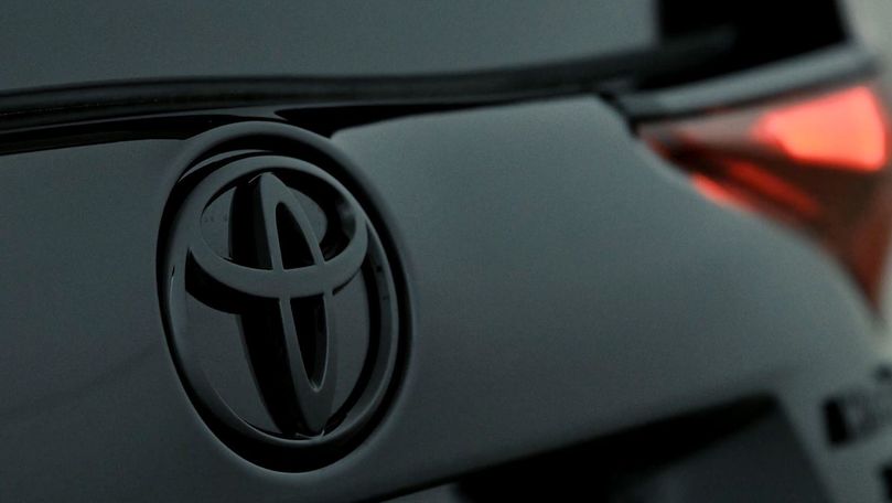 Toyota Prius готовится к смене поколения: новое видео и дата премьеры.