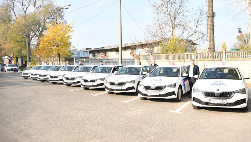12 autovehicule noi pentru Secția calificare a conducătorilor auto