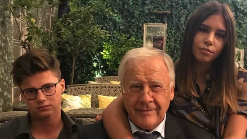 Sărbătoare în familia lui Dumitru Diacov: Nepoții lui împlinesc 19 ani