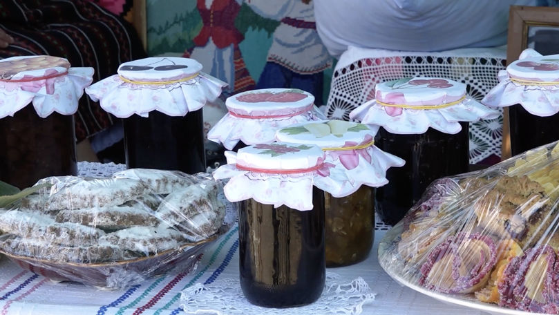 Arome din copilărie. Festivalul Dulceții a adunat gusturi de neuitat