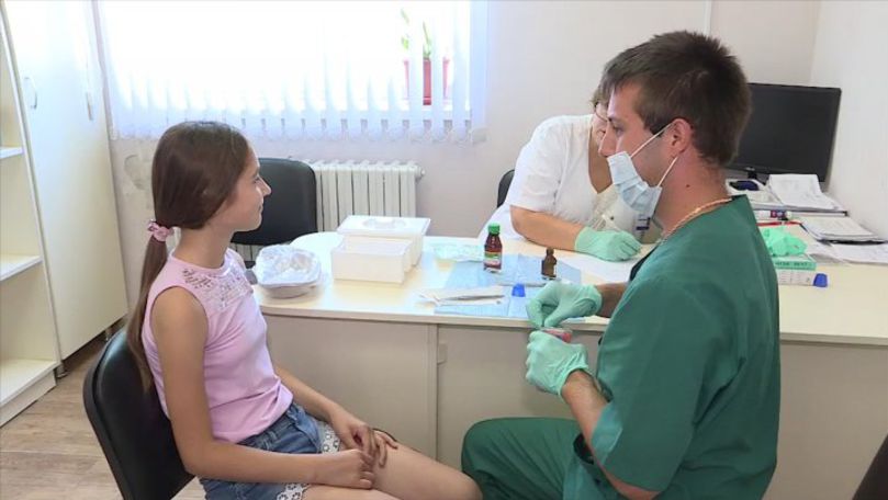 Un doctor pentru tine: 70 de copii, consultaţi de stomatologi la Bozieni