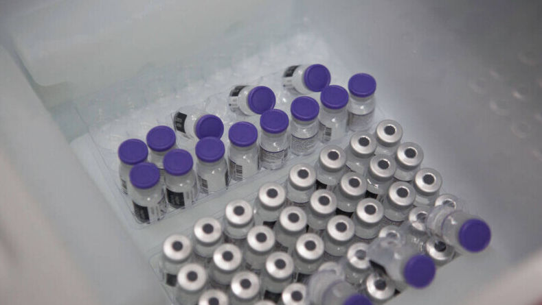 Vaccinul Pfizer împotriva subvariantelor Omicron a fost autorizat