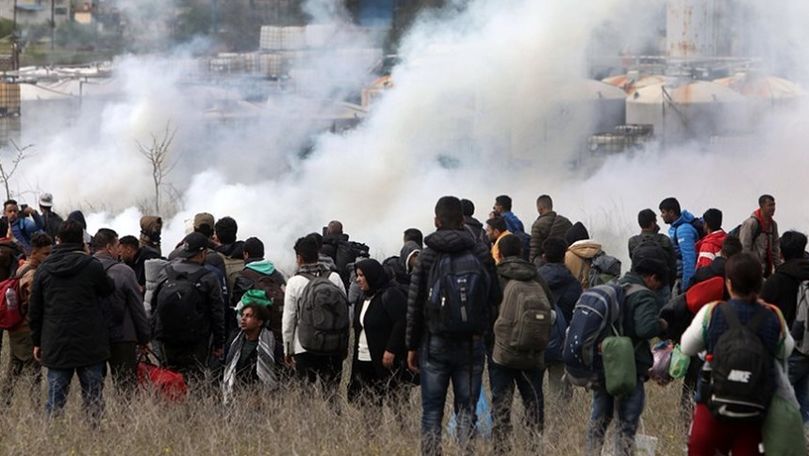 Migranţii au părăsit tabăra improvizată de lângă frontiera cu Grecia