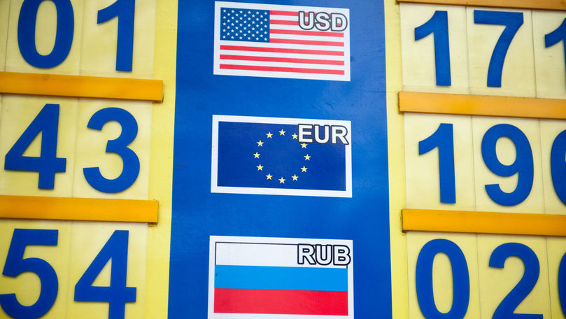 Curs valutar 2 noiembrie 2021: Cât valorează un euro și un dolar