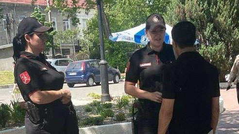Bălți: O femeie, agresată în plină stradă. Carabinierii au intervenit