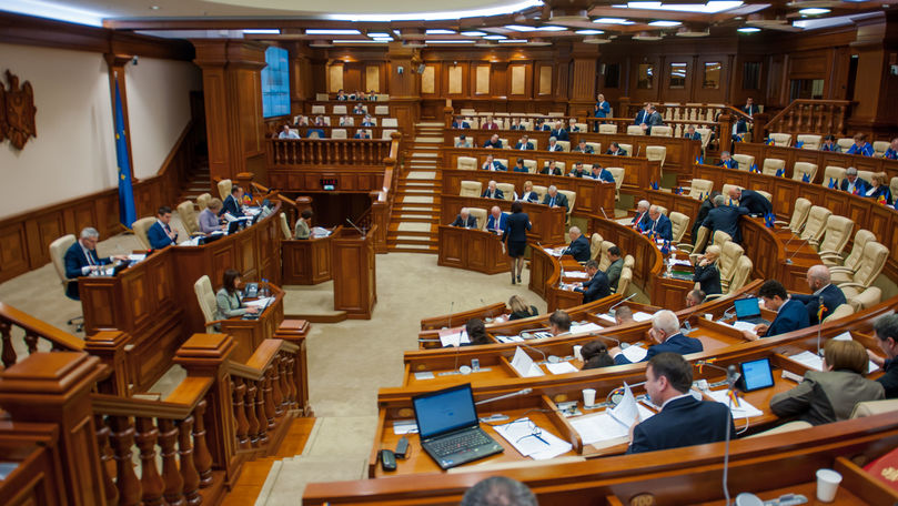 В парламентской фракции ПДС появятся 4 новых депутата.
