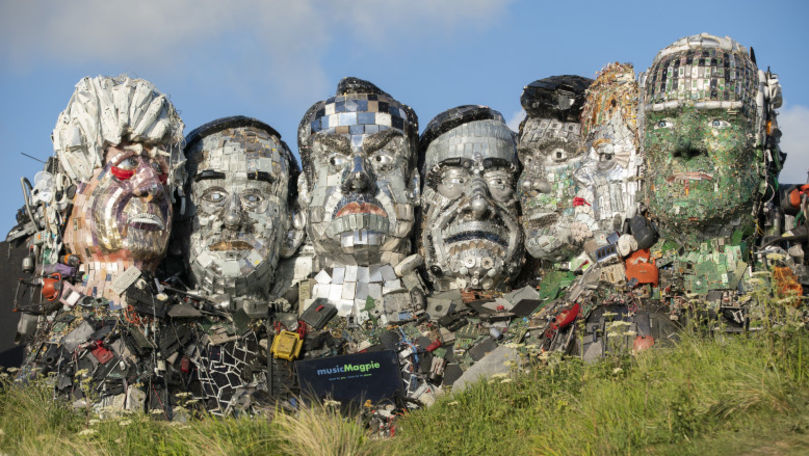 Mount Recyclemore: Cum arată liderii G7 făcuți din deșeuri electronice