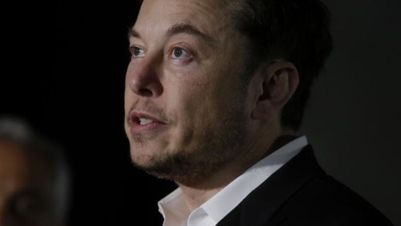 Elon Musk vrea ca oamenii să trimită mesaje pe telefon cu puterea minții
