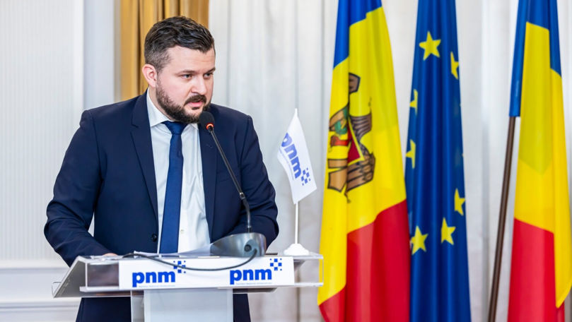 Dragoș Galbur avertizează că limba română pierde teren în R. Moldova