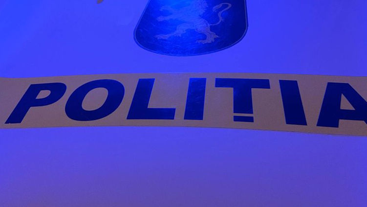 В Сынжерее мужчина выстрелил себе в голову из самодельного оружия.