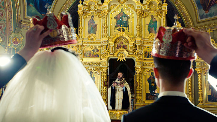 Scandal în biserica română: Un preot a cerut 10% din venitul de la nunți
