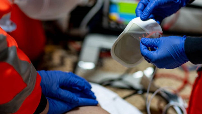 O persoană de 60 de ani a fost resuscitată de medicii de pe ambulanță