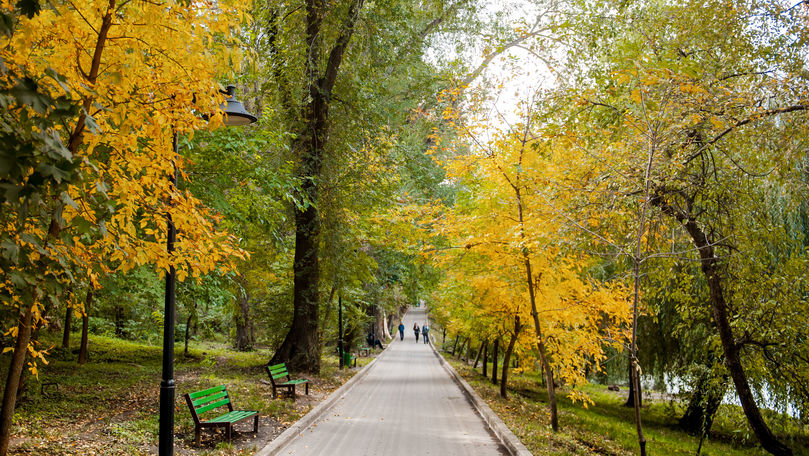 Recorduri de octombrie în R. Moldova: Fenomenele periculoase posibile