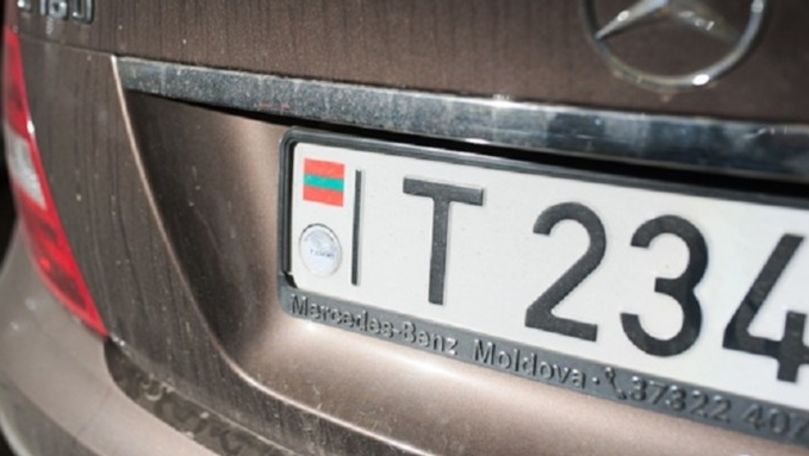 Jurnaliştii confirmă: Mașinile cu numere neutre pot merge în Europa