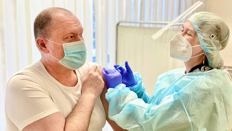 Premierul interimar, Aureliu Ciocoi, s-a vaccinat: Serul ales