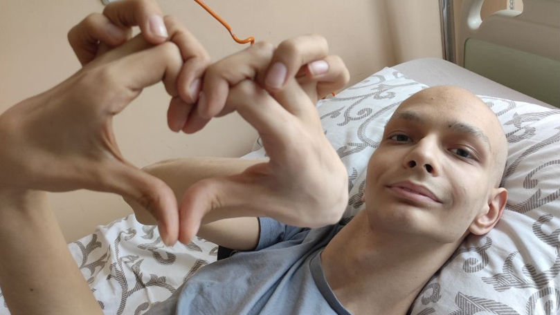 Un băiat care luptă pentru viața și visul său are nevoie de ajutor