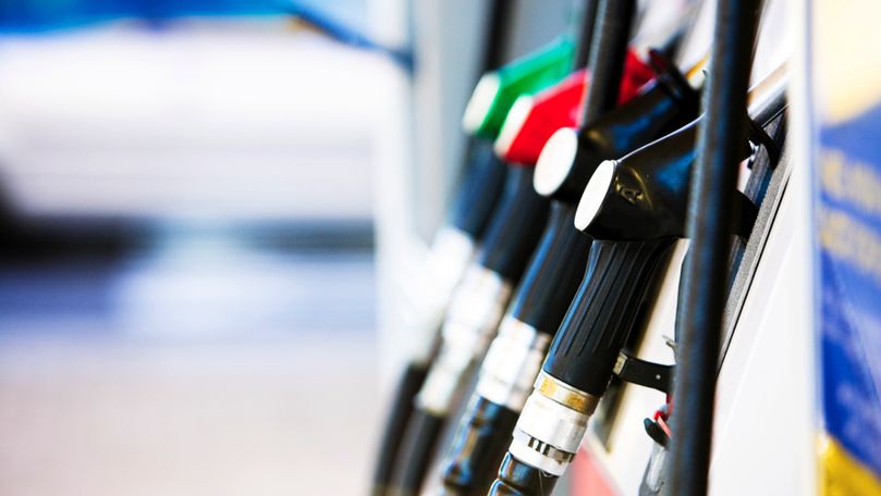 BNM prognozează o scădere continuă a prețurilor la carburanți