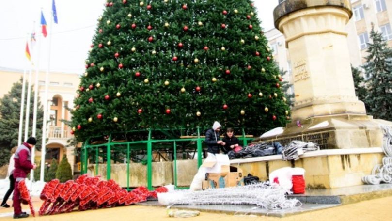 Cel mai înalt Pom de Crăciun din Orhei, inaugurat pe 8 decembrie