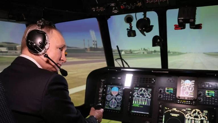 Ucraina neagă că ar fi atacat cu o dronă elicopterul lui Putin