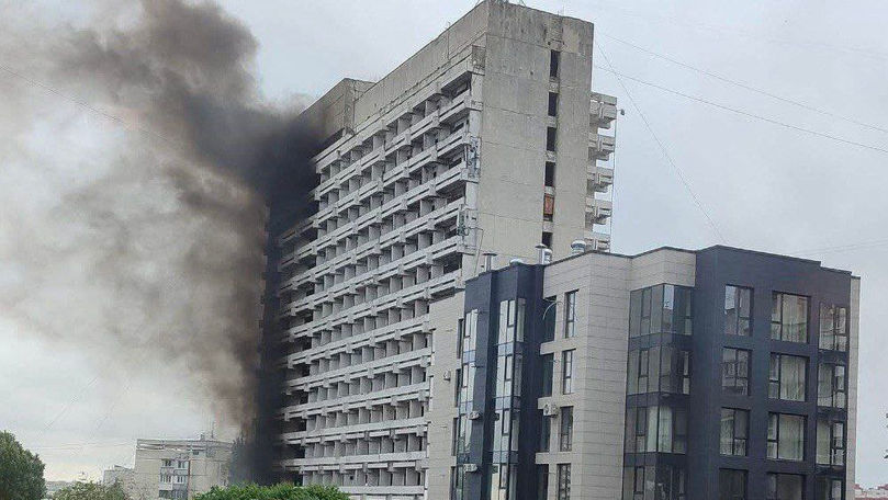 Fum și echipaje de intervenție la Hotelul Național. Ce spun autoritățile