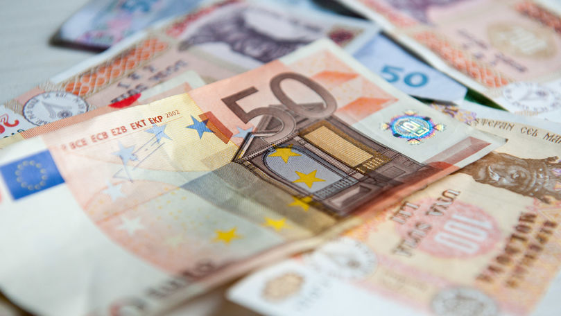 Curs valutar 9 august 2020: Cât valorează un euro și un dolar