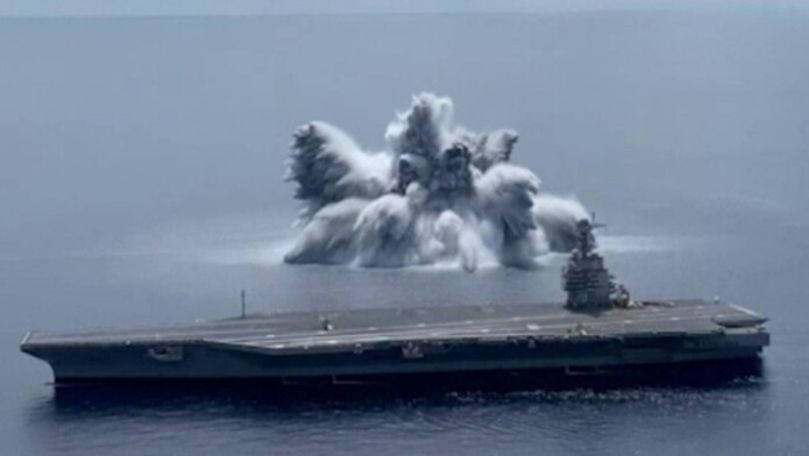 Explozie uriaşă în Oceanul Atlantic: SUA a testat un portavion