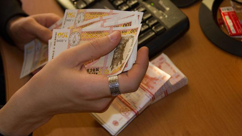 Sporuri salariale mai mari pentru profesorii universitari și cercetători