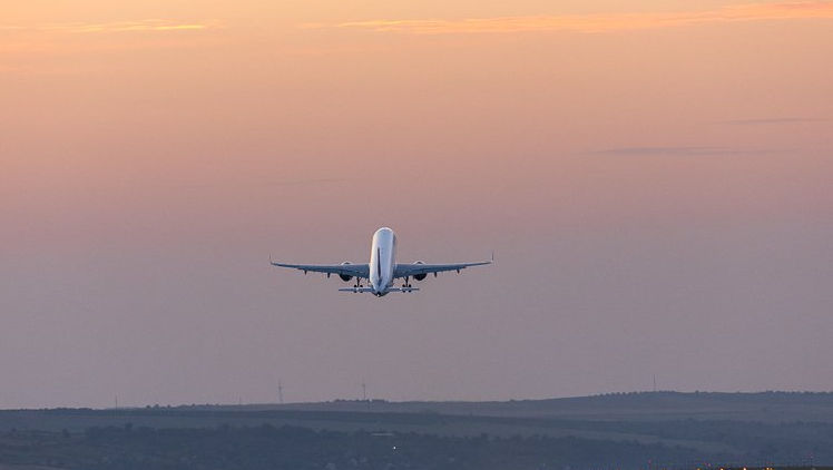 Aeroportul Mărculești ar putea primi primele zboruri charter din toamnă