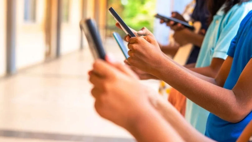 В Турции ограничили доступ к соцсетям для детей до 15 лет.