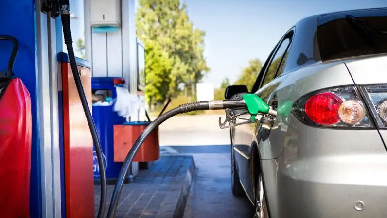 Noi scumpiri la carburanți: Cât va costa litrul de benzină și motorină