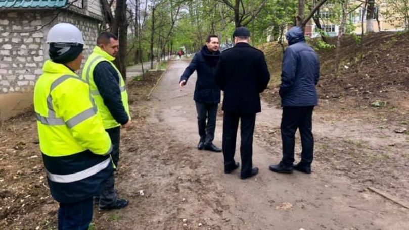 Codreanu: I-am invitat pe şefii de la Apă-Canal să ne plimbăm prin glod