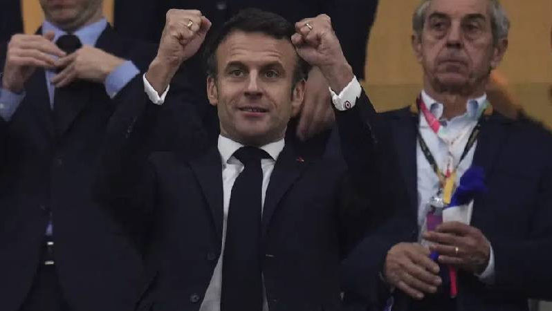 Macron a plecat din nou în Qatar pentru a asista la finala cu Argentina