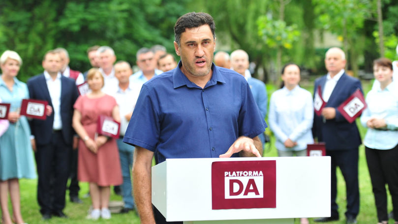 Orașul Căușeni, fără primar: Plîngău amenință angajații CEC cu dosare