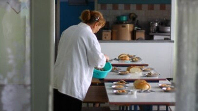 Angajații blocurilor alimentare din grădinițe vor beneficia de un ajutor