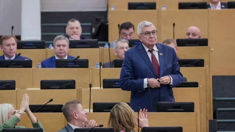 Rusia: Un deputat a votat de 11 ori într-o ședință, deși murise