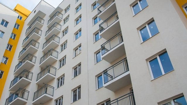 Starea copilului căzut de la etajul doi rămâne gravă, dar stabilă