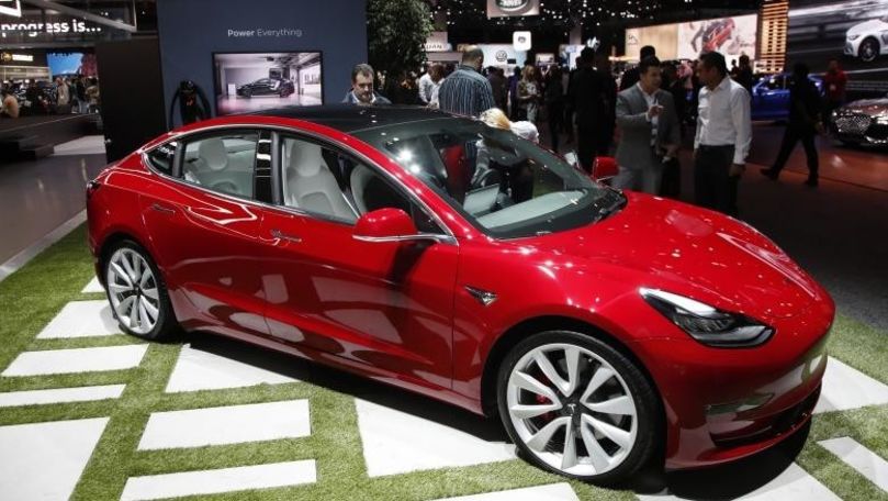 Tesla începe livrările în România: Cât costă Tesla Model 3, S și X