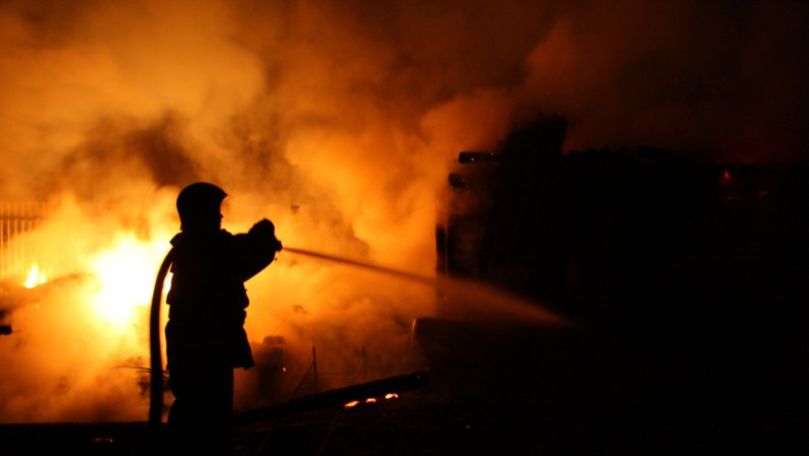Tragedie la Anenii Noi: Un bărbat a ars de viu în propria casă