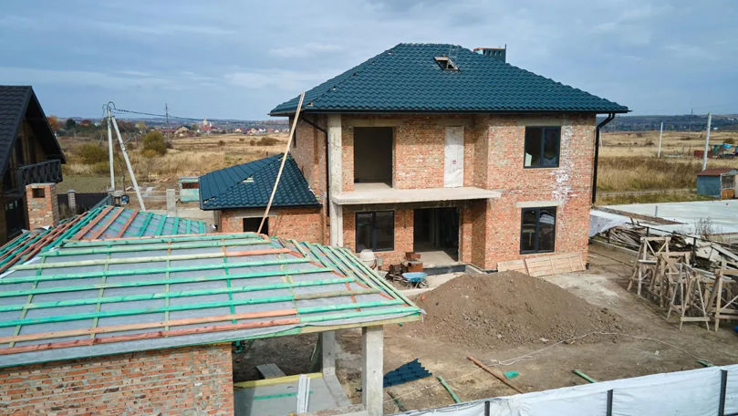 Строительство индивидуального жилья подешевеет на 0,5%.