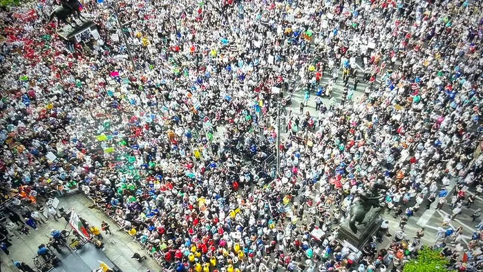 Mii de americani au manifestat împotriva lui Trump: Oamenii sunt furioși