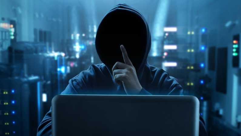 Hacker român, cunoscut ca Virus, condamnat la închisoare în SUA