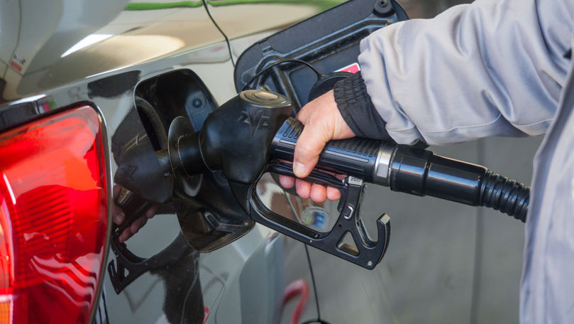 ANRE a stabilit noile prețuri plafon la benzină și motorină