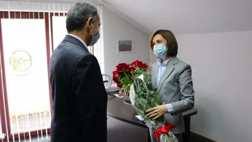 Посол Азербайджана передал Санду письмо от президента Ильхама Алиева.