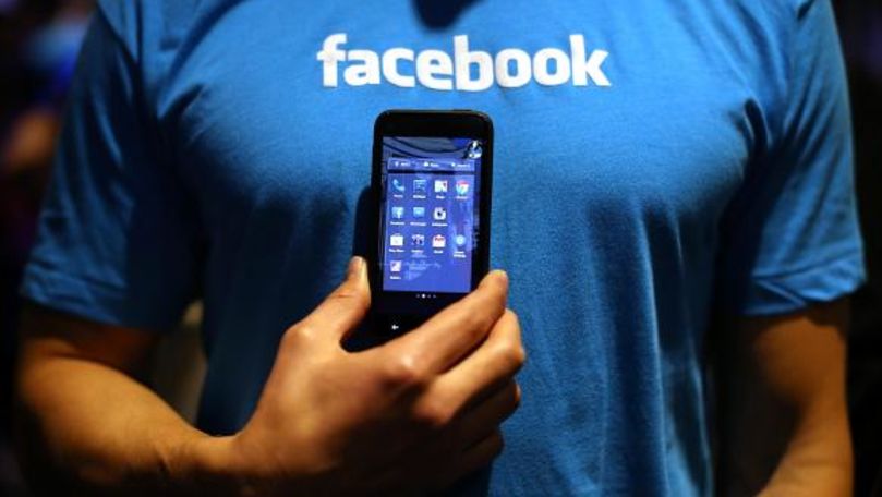Experți: Facebook este la fel de dăunător ca fumatul