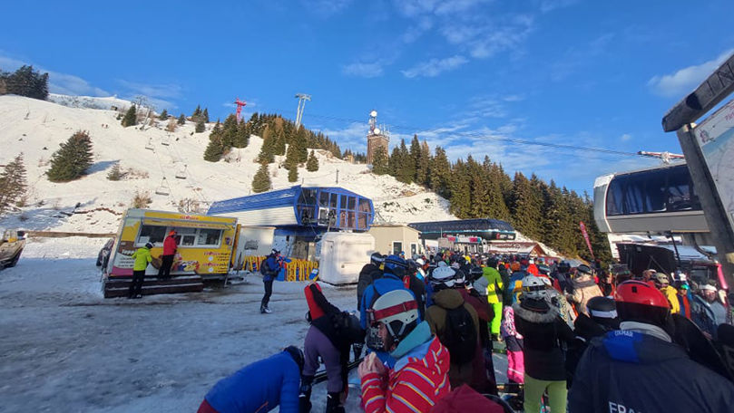 Aglomerație la schi, în România: Ce probleme au întâlnit turiștii