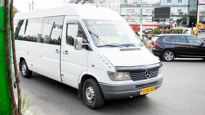 Răzbunare cu pumni: Ce a pățit pasagerul unui maxi-taxi din Capitală