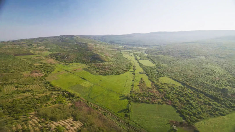 Terenurile, la preț de aur? Unde se scumpește pământul în Moldova