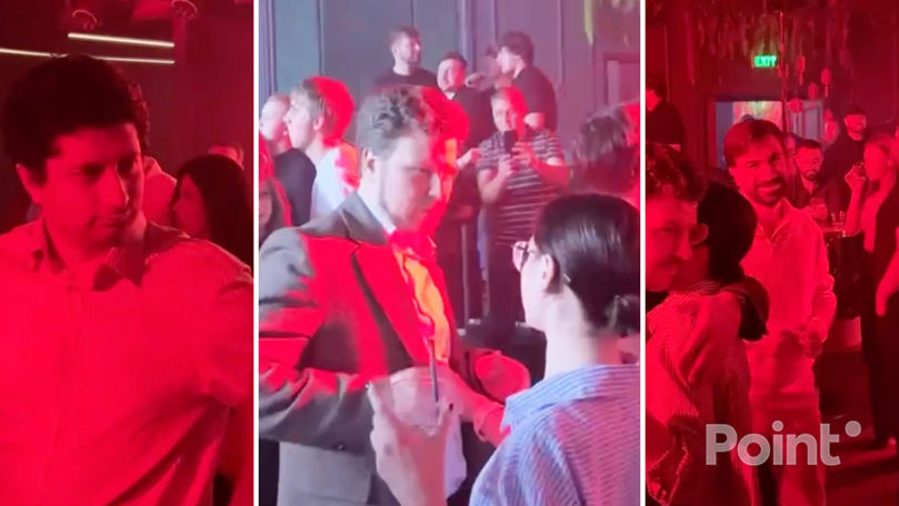 Депутатов PAS заметили танцующими в клубе: "Кенты на отдыхе".