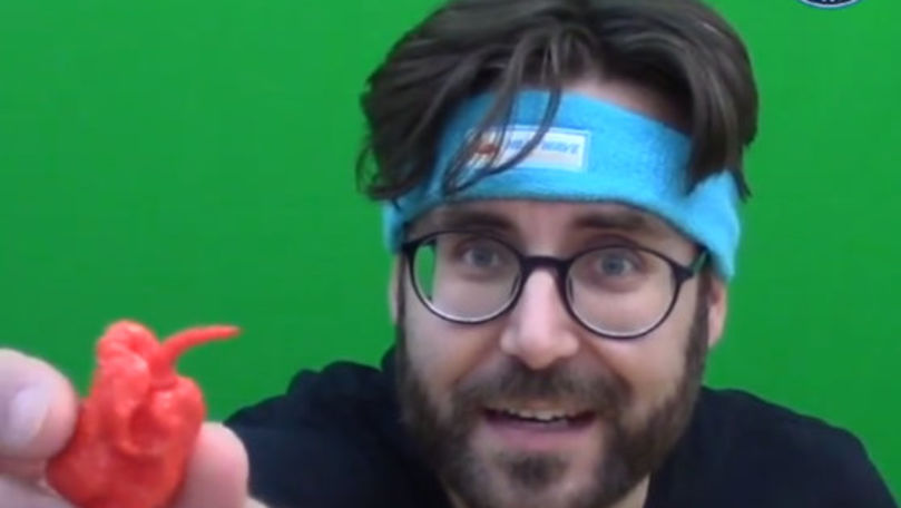 Canadianul Mike Jack este cel mai tare la mâncat ardei iuţi